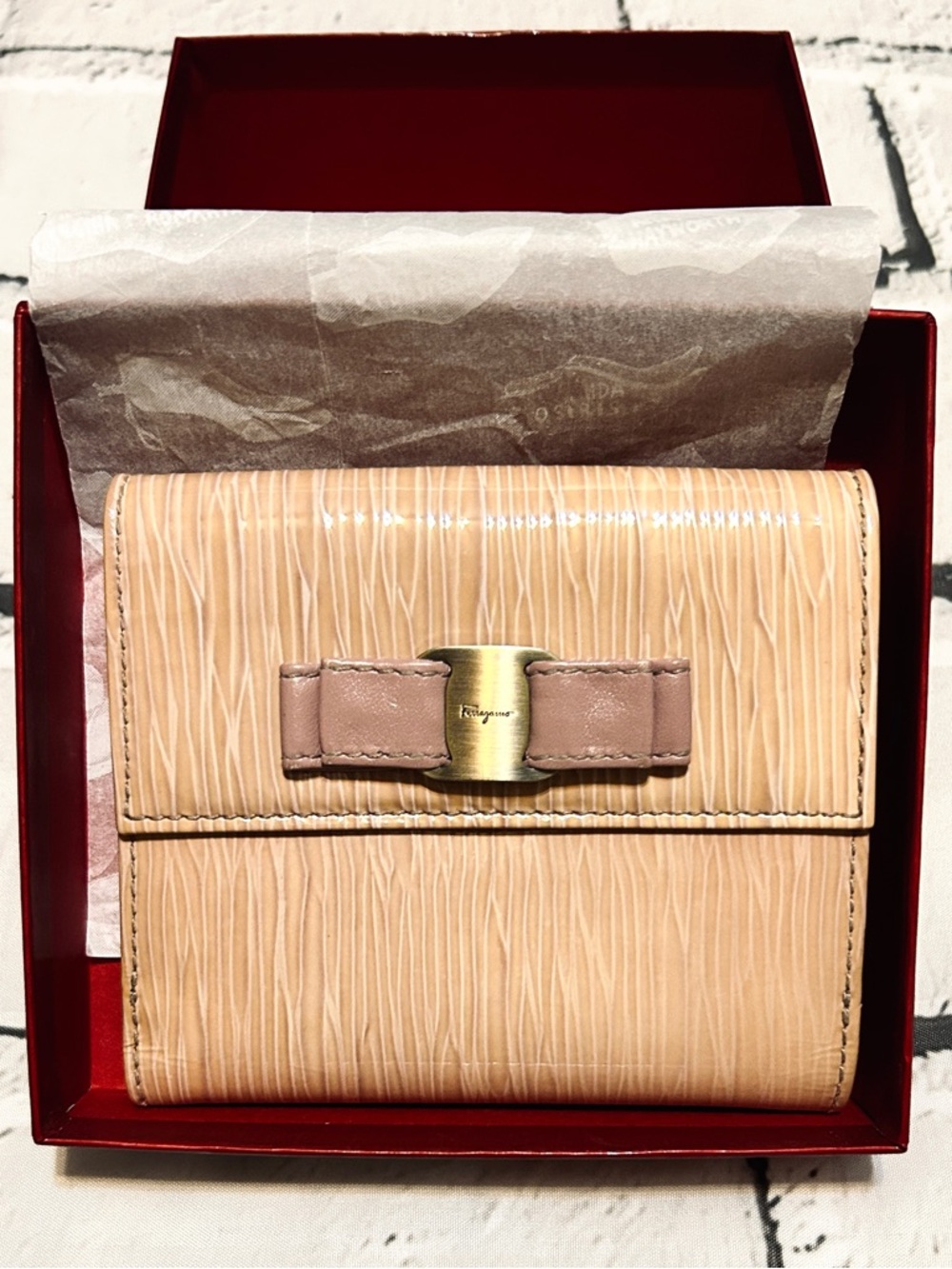 EUC Ferragamo Patent Leather Two-Sided Bow Wallet - Box & Tissue